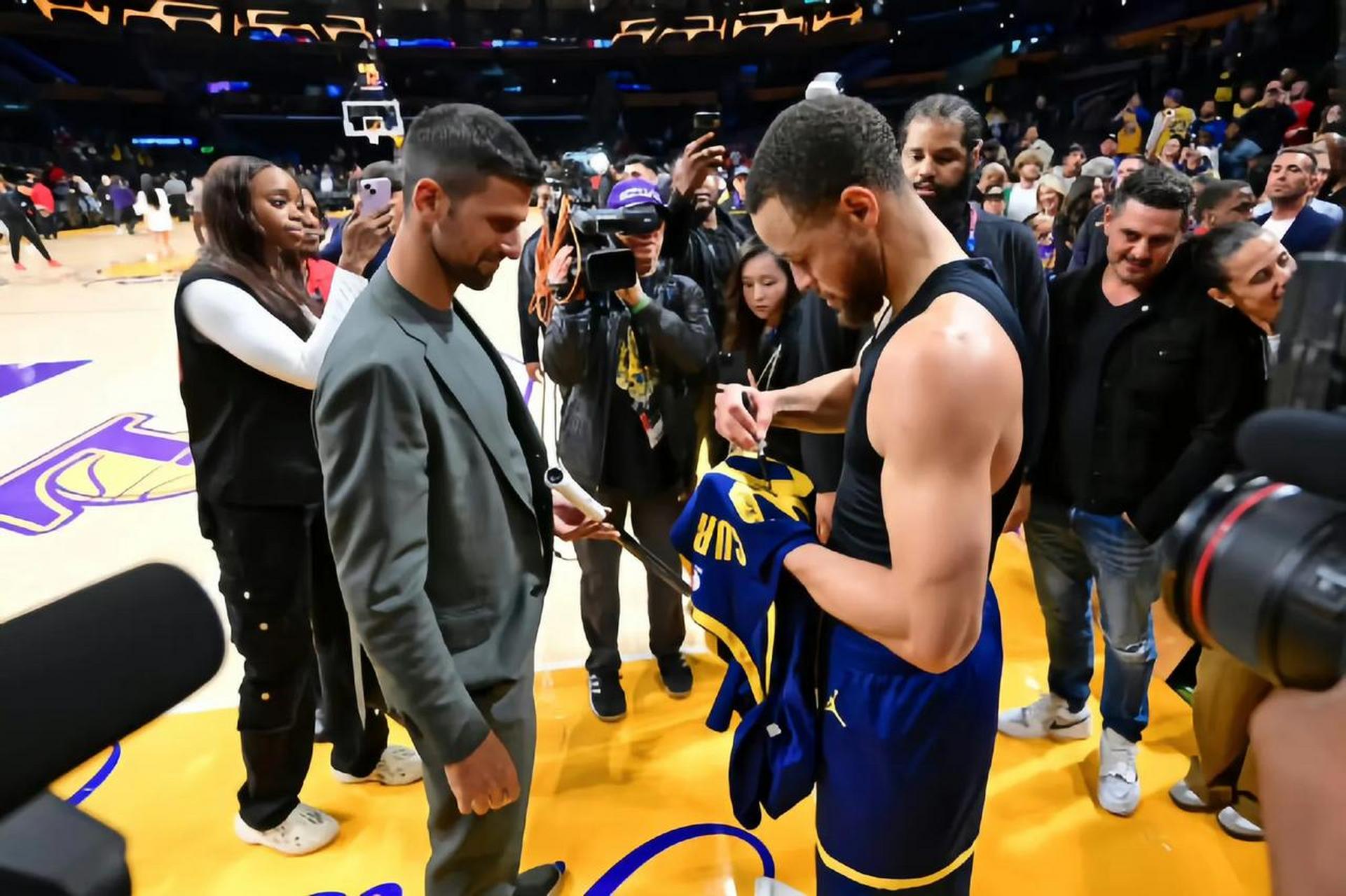 NBA季后赛转会风云：北京首钢盯上锋线强援，德约科维奇或成交易筹码的简单介绍